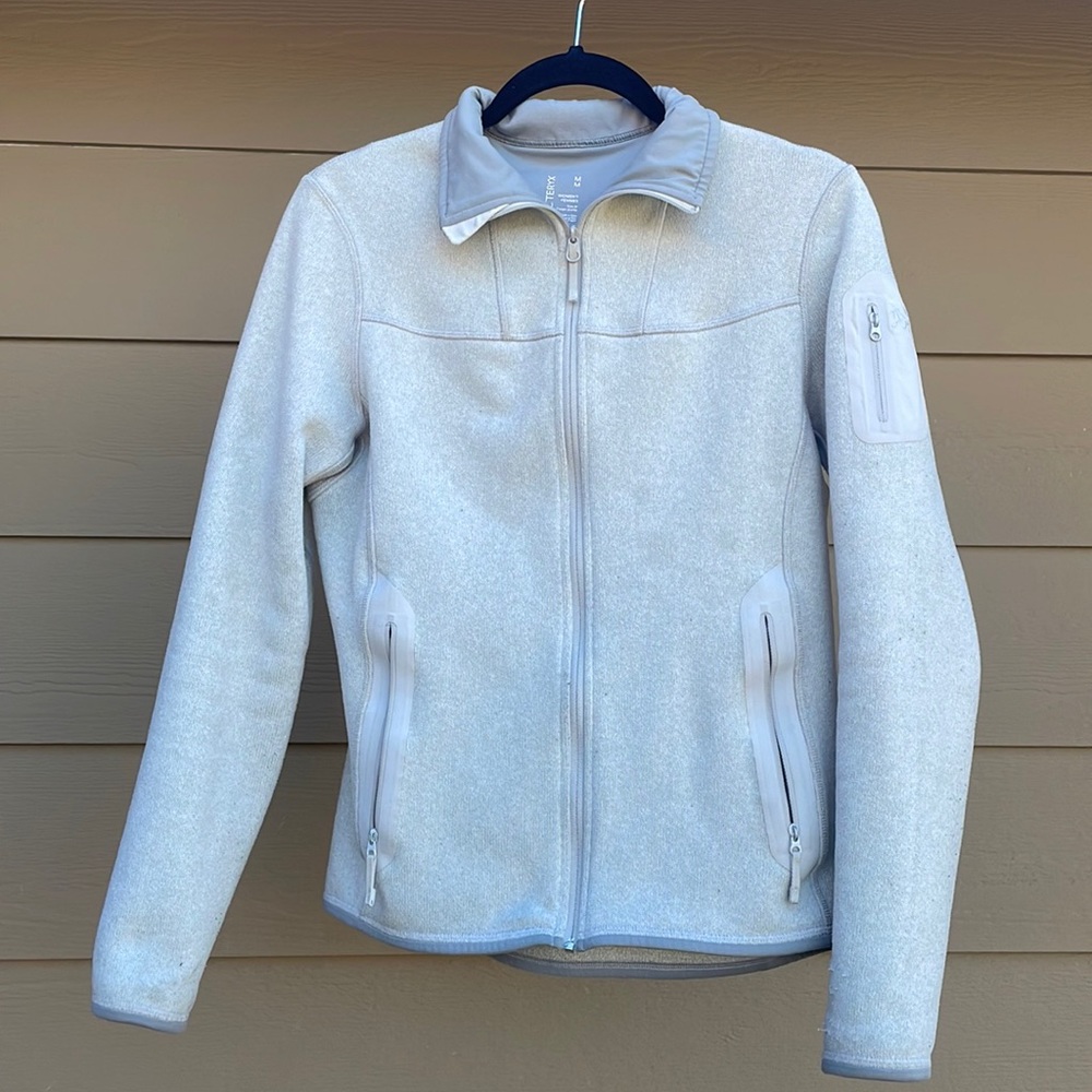 Arc’Teryx Covert Cardigan -Women’s Medium